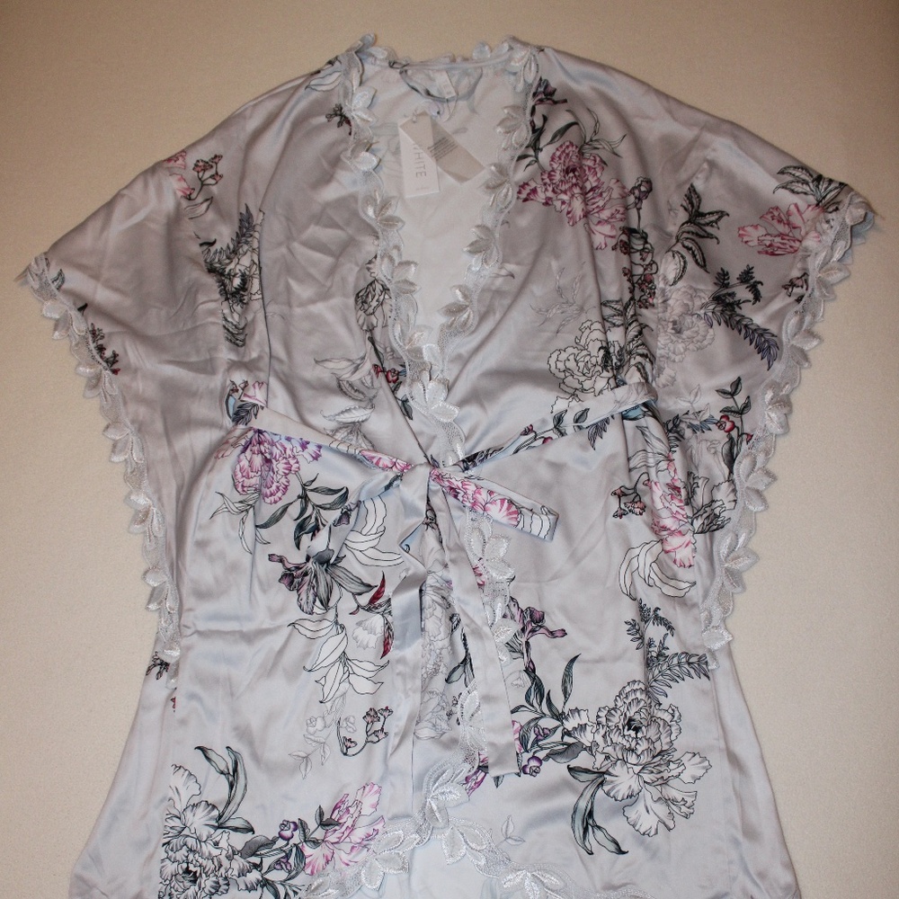 Ladies Le Rose Floral Satin Bridal Robe